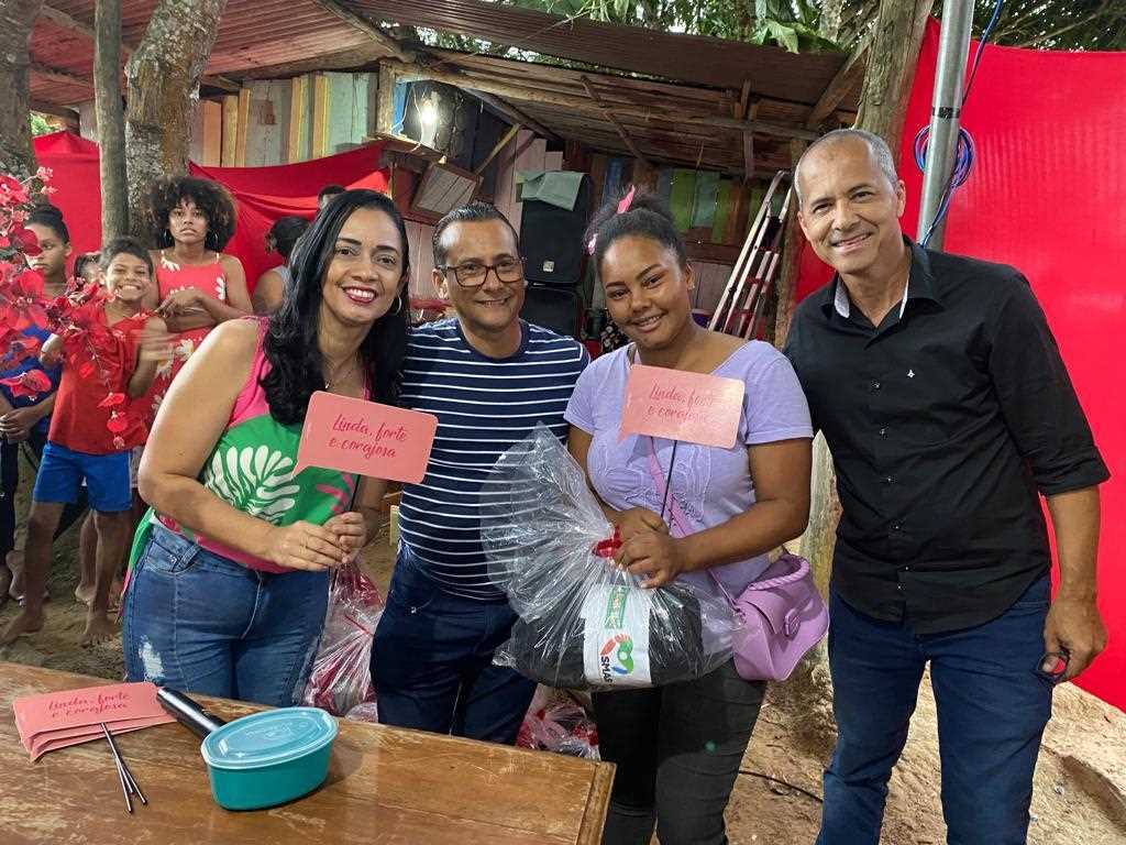 Camacã: Prefeitura homenageia as Mães da Portelinha I através do Projeto Brechó Solidário.
